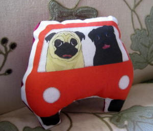 2 Pugs on a Joy Ride!