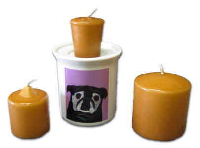 Holds a variety of candle sizes.